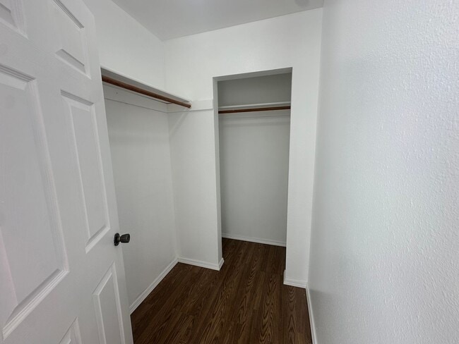 Building Photo - 3 Bedroom 1 Bathroom house for rent in Bloomfield