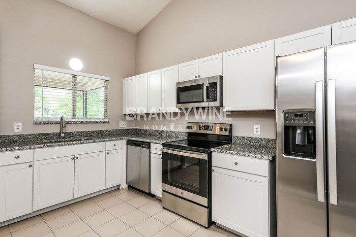 Building Photo - 6813 Westborough Ln