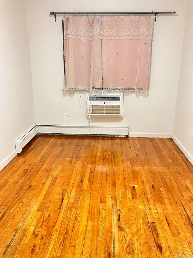 Building Photo - 105-11 Otis Ave