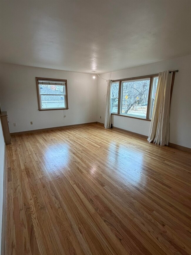 Building Photo - 529 W Olin Ave