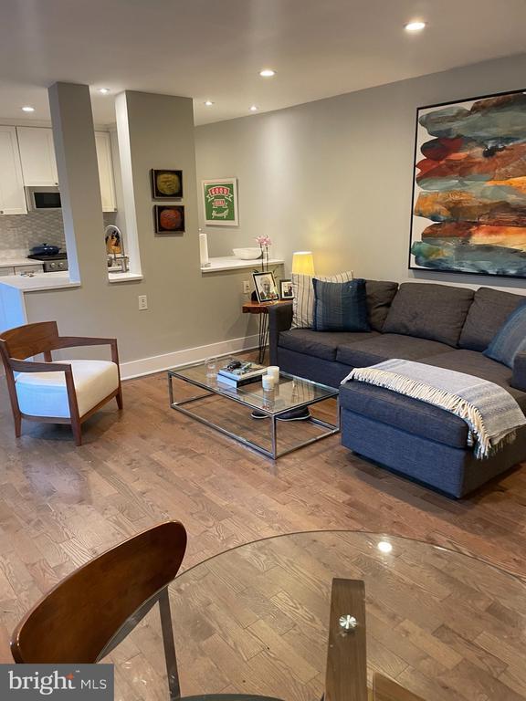 Building Photo - 1601 18th St NW