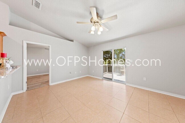 Building Photo - 107 Cabana Way