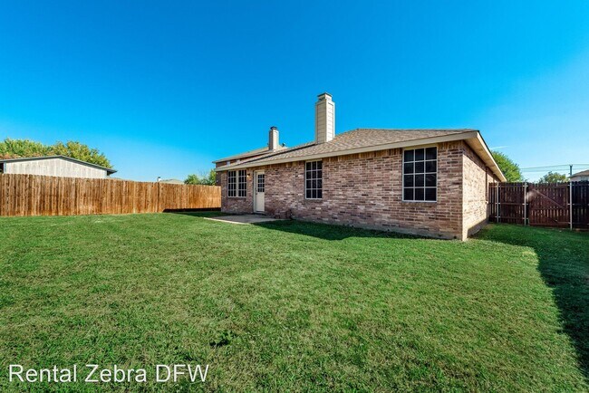 Building Photo - 4 br, 2 bath House - 615 Silvertop Road
