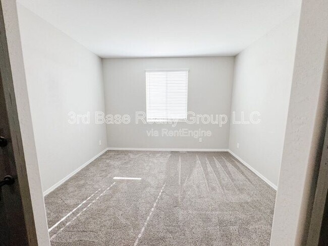 Building Photo - 20167 W Buchanan St