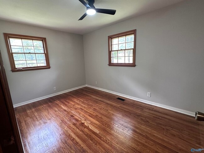 Building Photo - 4627 Daugette Dr NW
