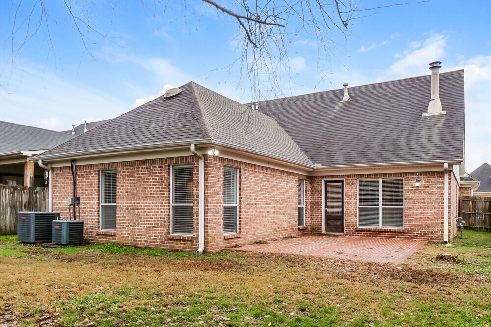 Building Photo - 2644 Graystone Dr