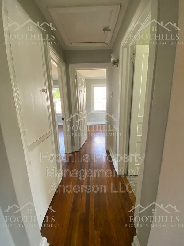 Building Photo - 2704 Whitehall Ave