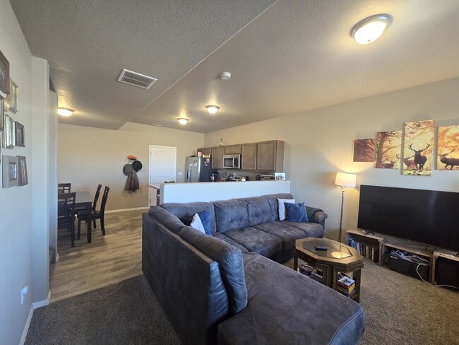 Building Photo - 7662 Spruce Pne Grv