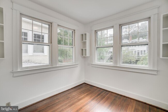 Building Photo - 2030 Pierce Mill Rd NW