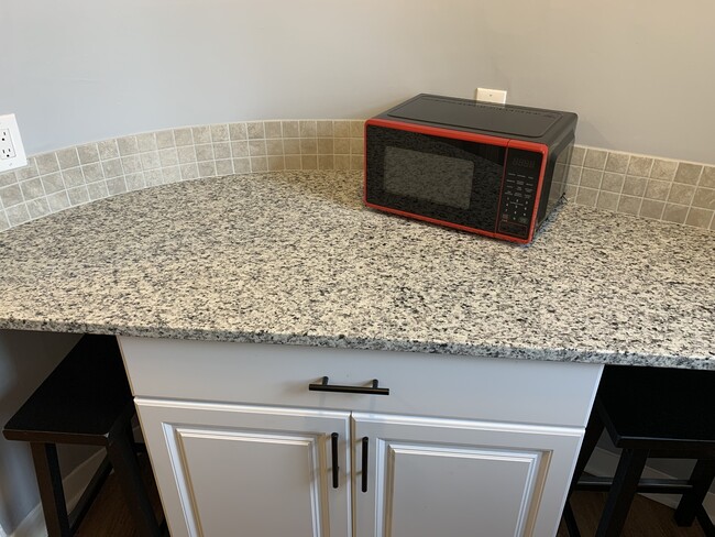 New countertop/cabinets - 3051 Idaho Ave NW