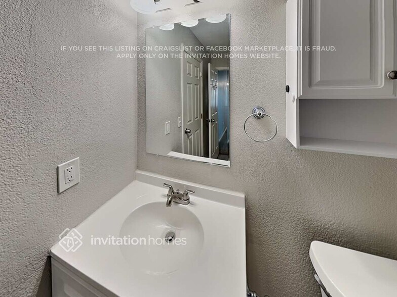 Building Photo - 9562 Marmot Ridge Cir