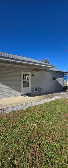 Building Photo - 178 Fairview Rd