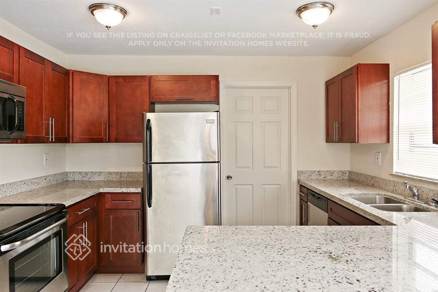 Building Photo - 11835 SW 119th Pl Rd