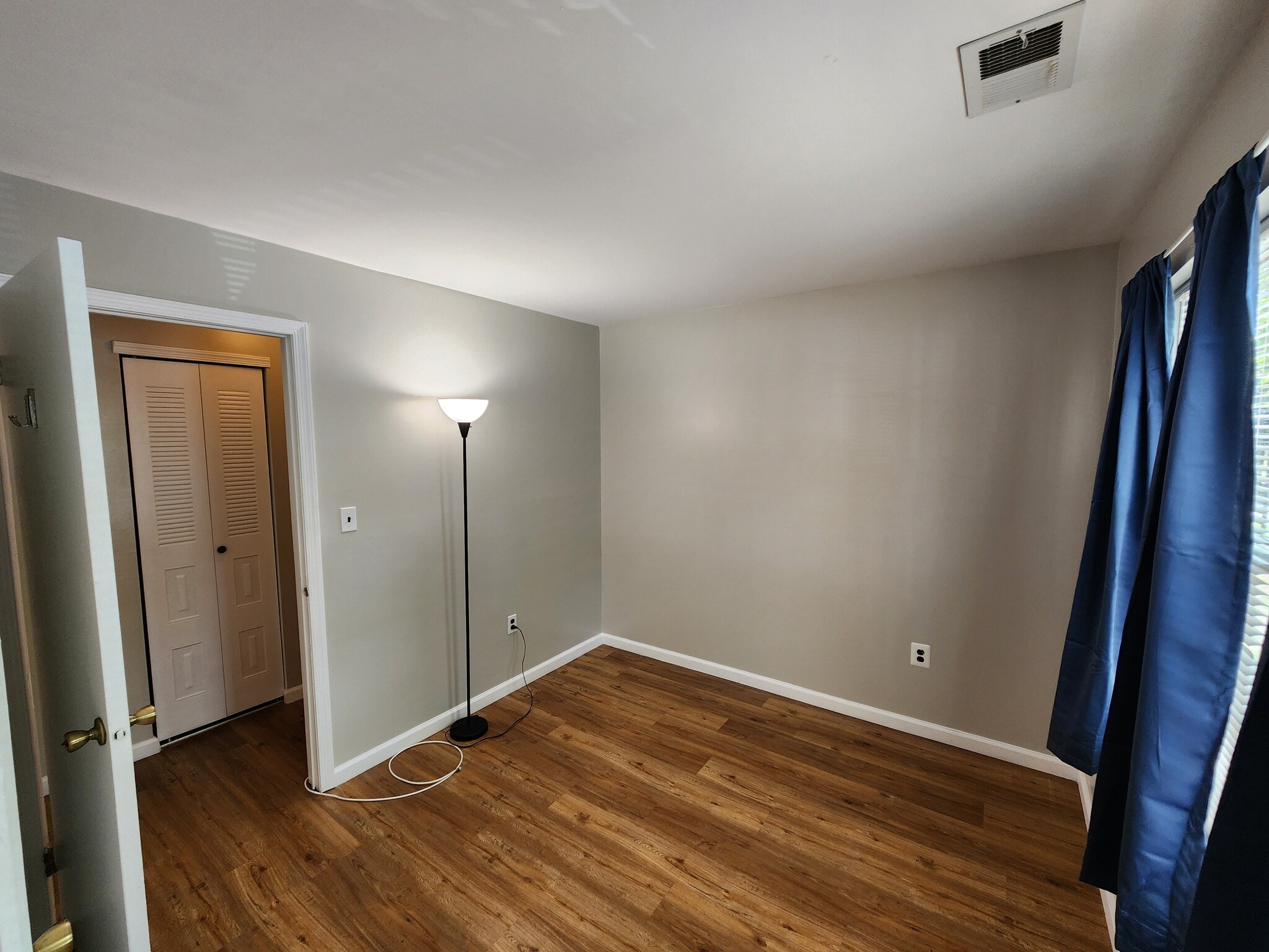 Second bedroom - 34 Barberry Ct