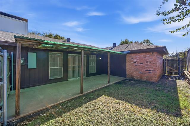 Building Photo - 4325 Altamesa Blvd