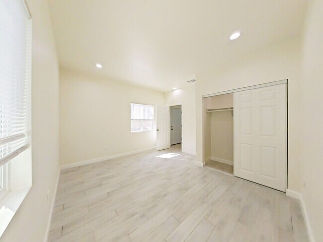 Building Photo - NEW CONSTRUCTION: Modern ADU with Private Entrance!