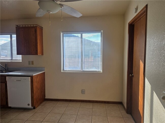Building Photo - 4339 Chorro Dr