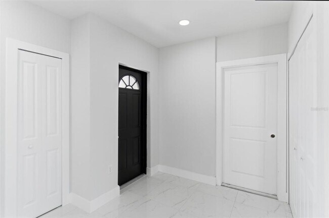 Building Photo - 107 East 15th Street