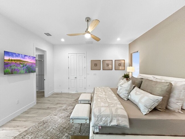 Building Photo - Waterfront Johns Pass Luxury | Steps to Beach + Pool, Hot Tub & Dock