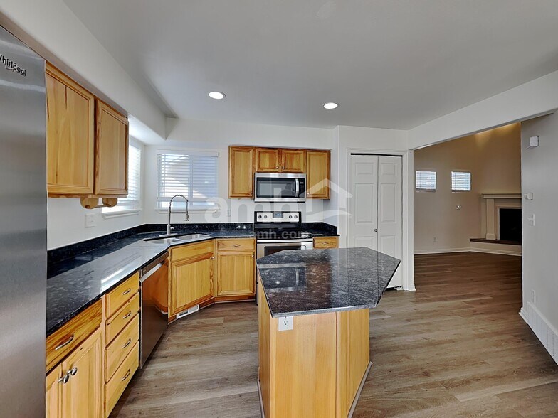 Building Photo - 6828 Denby Dale Rd