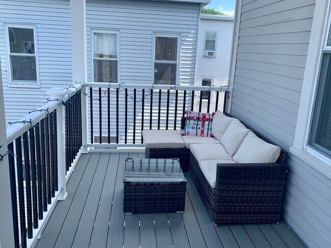 Building Photo - 371 Cardinal Medeiros Ave