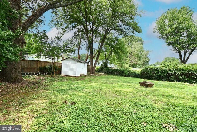 Building Photo - 13703 Pennsboro Dr