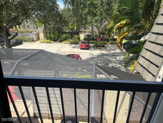 Building Photo - 3 br, 2.5 bath House - 1503 15th Ter # 1503