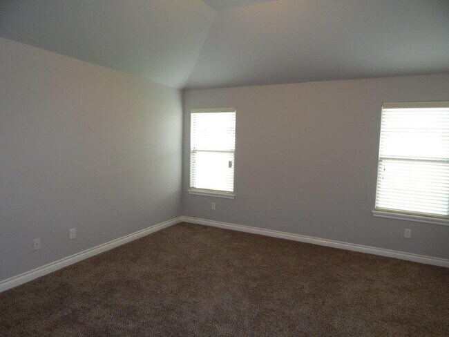 Building Photo - 2429 NW 190th St