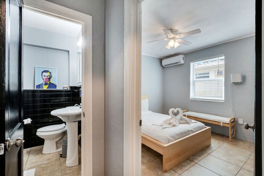 Building Photo - 415 S Hyer Ave
