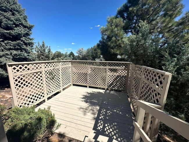 Building Photo - 5 Bedroom In Constitution Hills