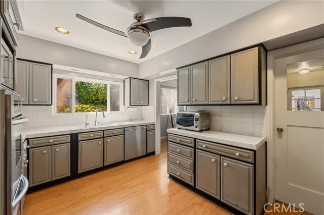 Building Photo - 233 S Swall Dr