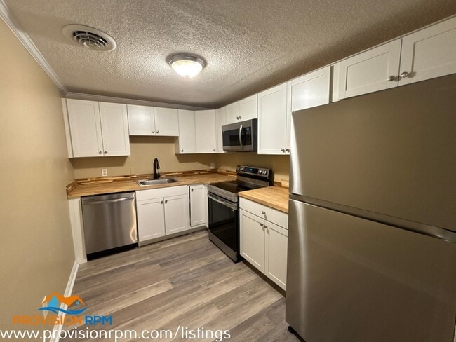Building Photo - 107 Watermans Ct