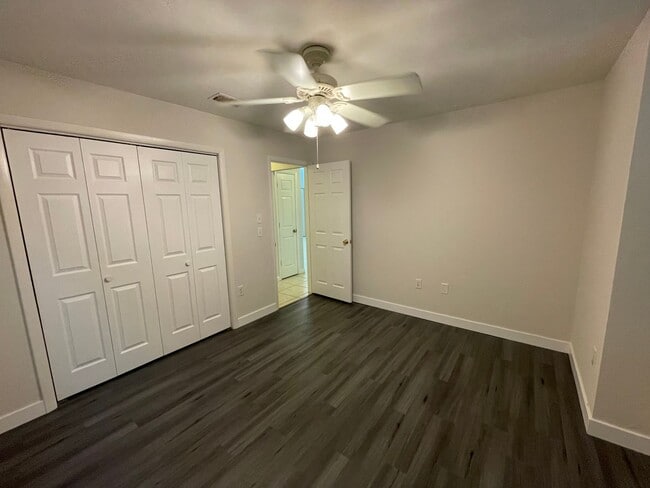 Building Photo - AVAILABLE FALL 2026!!! BEAUTIFUL 3 BEDROOM HOME