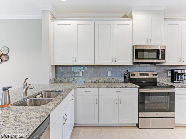 Building Photo - 9378 Pocida Ct