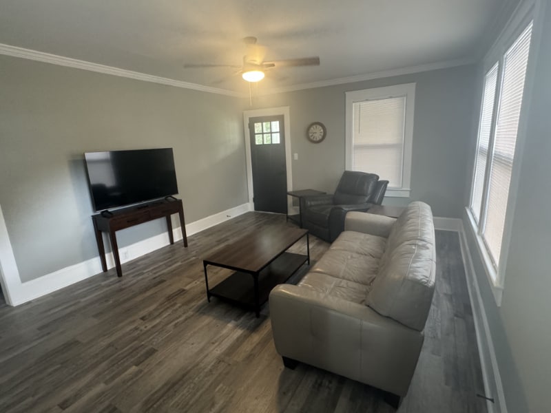 Building Photo - 103 Walker St