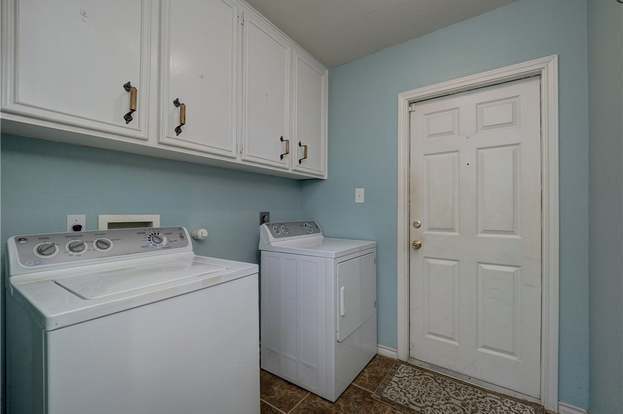 Building Photo - 14905 Dasmarinas Dr