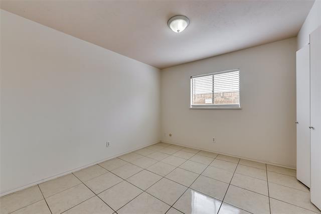 Building Photo - 10547 Black Walnut Dr