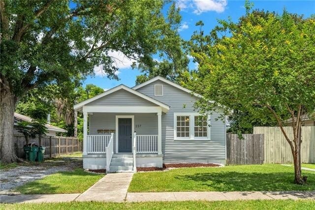 Building Photo - 237 Vinet Ave