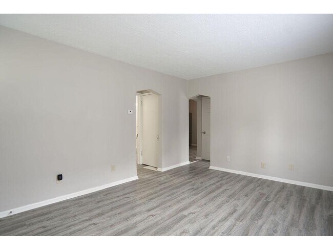 Building Photo - 1132 Farrington St