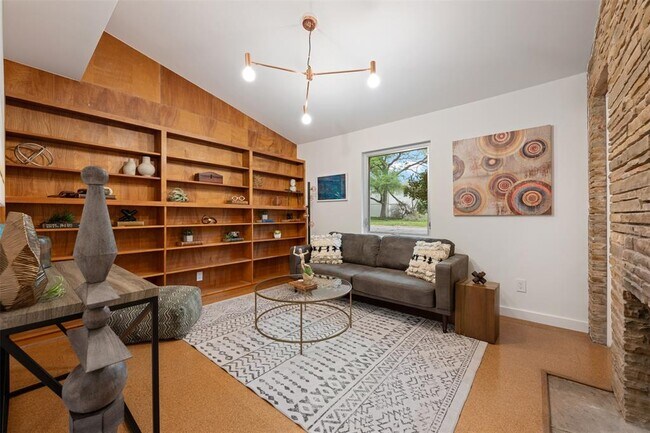 Building Photo - 2314 Westforest Dr