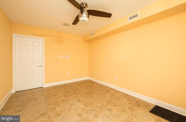 Building Photo - 246 S 22nd St