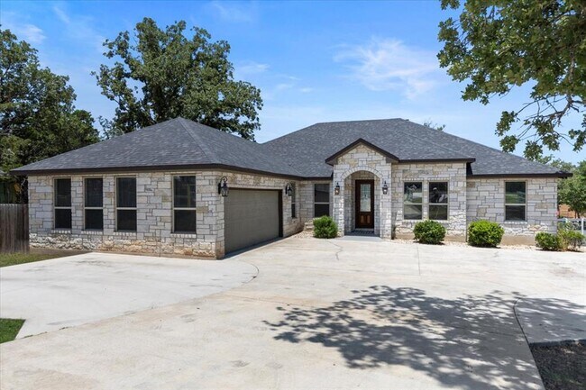 Building Photo - 127 Medlar Dr