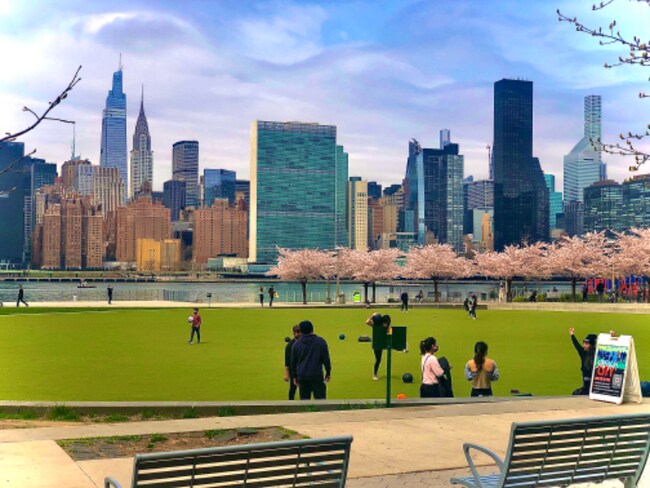 Building Photo - 52 - 10 Center Blvd