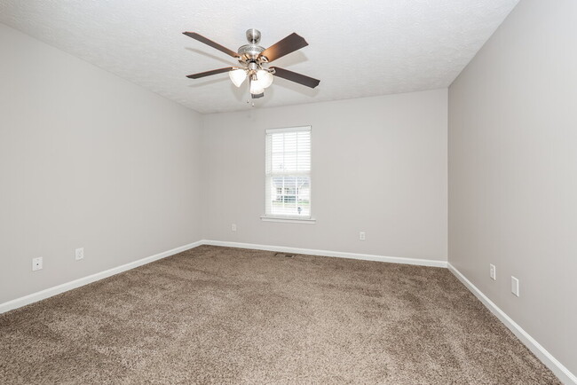 Building Photo - 1137 Silverado Way