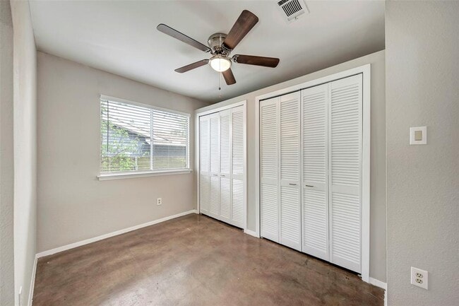 Building Photo - 2804 Sissinghurst Dr