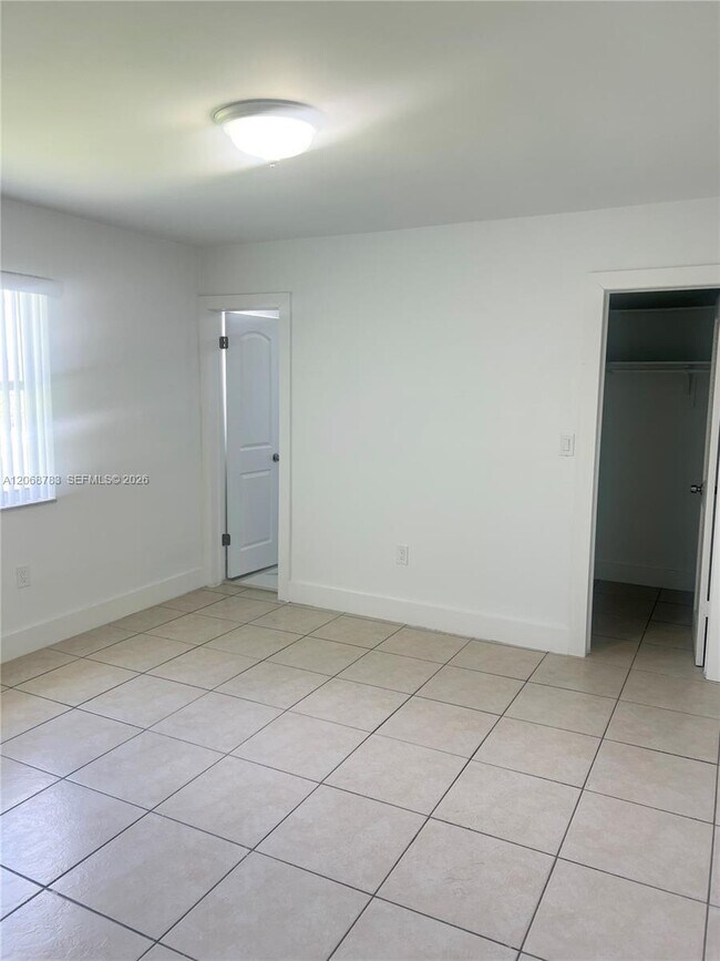 Building Photo - 1244 NW 32nd Pl