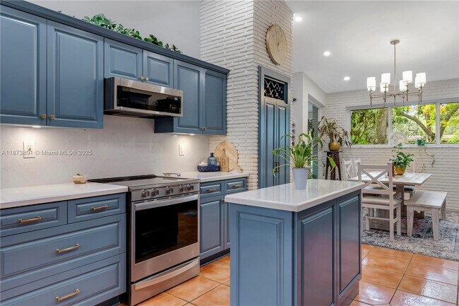 Building Photo - 8465 SW 96th St