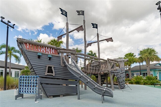 Building Photo - 2705 Scrapbook St