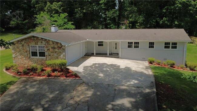 Building Photo - 2251 S Hairston Rd