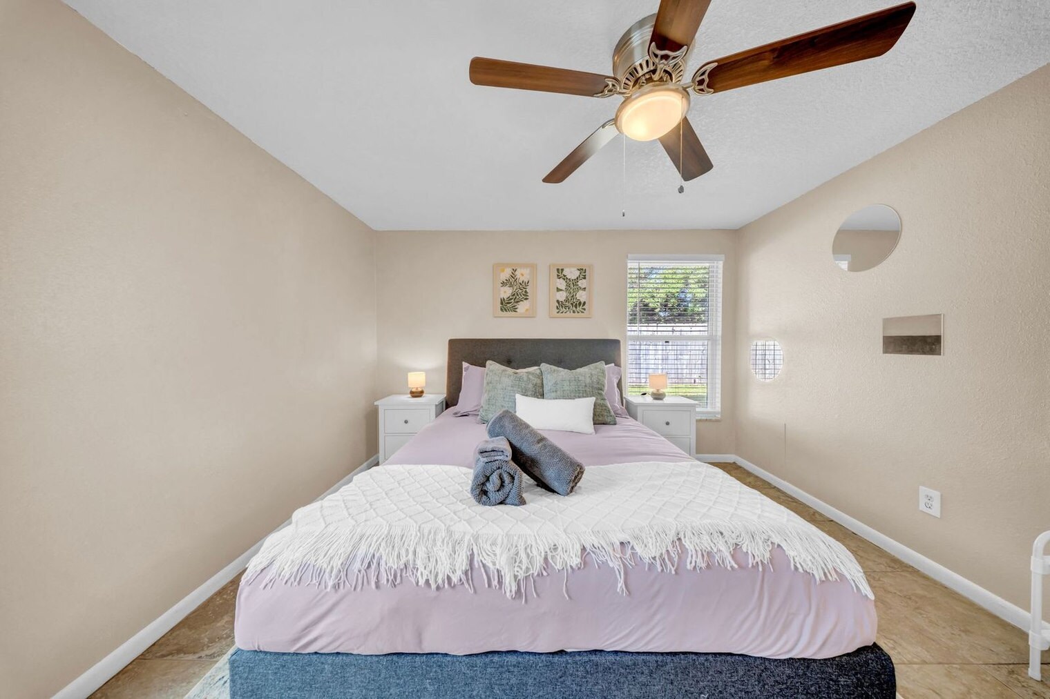 Building Photo - 779 34th St SE